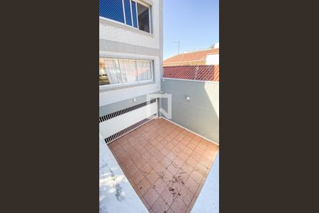 Casa à venda com 270m², 4 quartos e 6 vagas Casa à venda com 270m², 4 quartos e 6 vagasGaragem