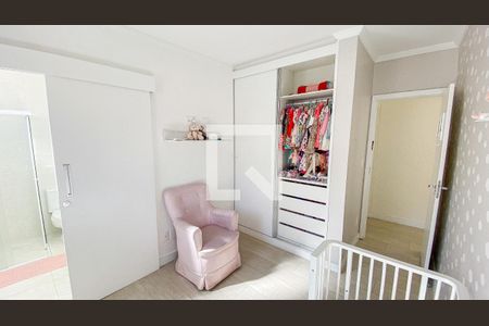 Casa à venda com 270m², 4 quartos e 6 vagas Casa à venda com 270m², 4 quartos e 6 vagasSuíte 2