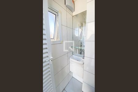 Casa à venda com 270m², 4 quartos e 6 vagas Casa à venda com 270m², 4 quartos e 6 vagasVaranda da Suíte 1 - Banheiro