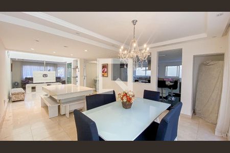 Casa à venda com 270m², 4 quartos e 6 vagas Casa à venda com 270m², 4 quartos e 6 vagasSala - Sala de Jantar