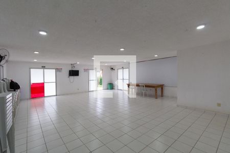 Apartamento para alugar com 42m², 2 quartos e 1 vagaÁrea Comum - Salão de Festas