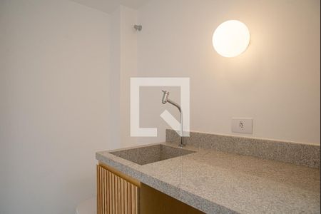 Studio à venda com 35m², 1 quarto e sem vaga Studio à venda com 35m², 1 quarto e sem vagaBanheiro