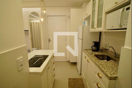 Cozinha de kitnet/studio para alugar com 1 quarto, 30m² em Jardim Trussardi, São Paulo