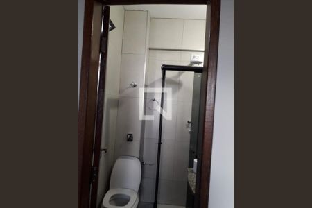Banheiro de apartamento à venda com 2 quartos, 65m² em Esplanada, Belo Horizonte