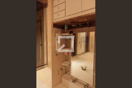 Apartamento para alugar com 198m², 3 quartos e 2 vagasBanheiro 3