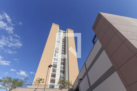 Apartamento à venda com 75m², 2 quartos e 1 vagaFachada
