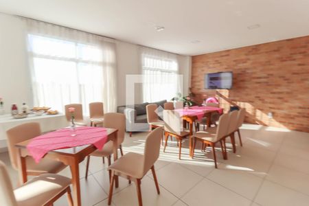 Apartamento à venda com 75m², 2 quartos e 1 vagaÁrea comum