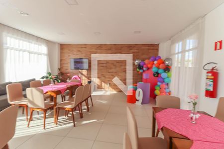 Apartamento à venda com 75m², 2 quartos e 1 vagaÁrea comum