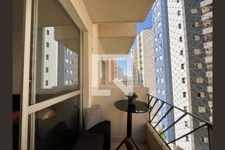 Varanda  de apartamento à venda com 3 quartos, 60m² em Vila Monte Alegre, São Paulo