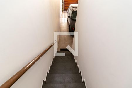 Casa à venda com 200m², 3 quartos e 2 vagasEscada Interna