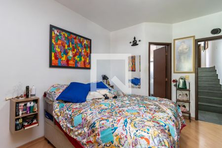 Casa à venda com 200m², 3 quartos e 2 vagasSuíte