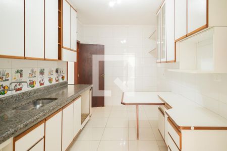 Apartamento para alugar com 98m², 3 quartos e 2 vagasCozinha 