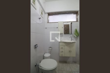 Banheiro social de apartamento à venda com 1 quarto, 30m² em Copacabana, Rio de Janeiro