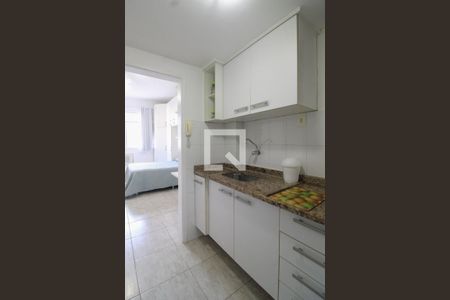 Cozinha de apartamento à venda com 1 quarto, 30m² em Copacabana, Rio de Janeiro