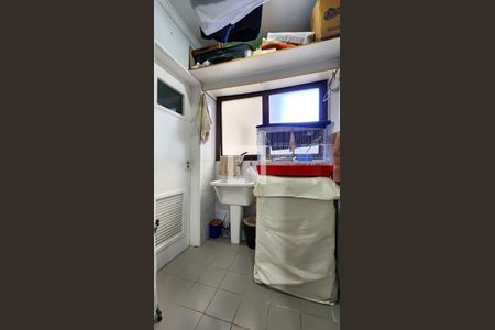 Apartamento à venda com 90m², 2 quartos e 1 vagaÁrea de Serviço