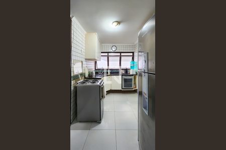 Apartamento à venda com 90m², 2 quartos e 1 vagaCozinha 