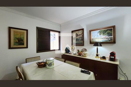 Apartamento à venda com 90m², 2 quartos e 1 vagaSala de Jantar