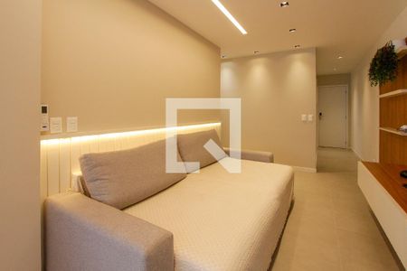 Sala de TV de apartamento para alugar com 3 quartos, 100m² em Barra da Tijuca, Rio de Janeiro