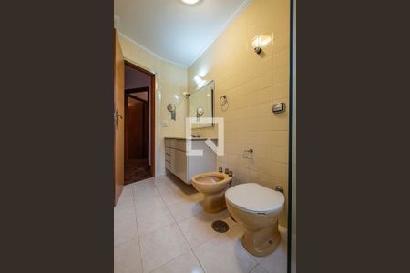 Suíte - Banheiro de apartamento à venda com 4 quartos, 201m² em Sumarezinho, São Paulo