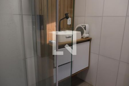 Banheiro  de apartamento à venda com 2 quartos, 74m² em Campina, São Leopoldo