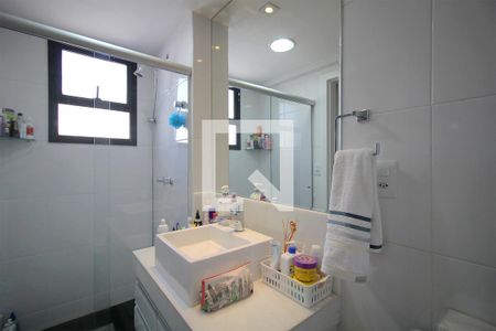 Apartamento à venda com 147m², 4 quartos e 3 vagasBanheiro da Suíte 2