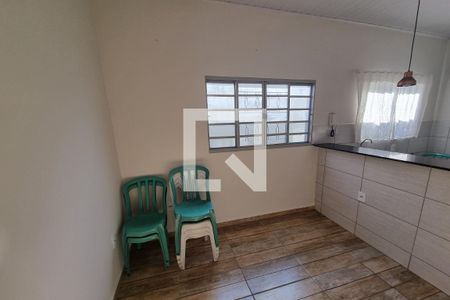 Sala de casa para alugar com 2 quartos, 45m² em Vila Virginia, Ribeirão Preto