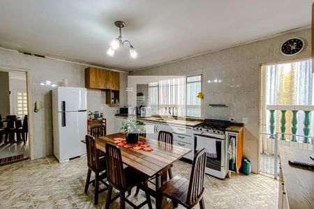 Casa à venda com 238m², 2 quartos e 7 vagasCozinha