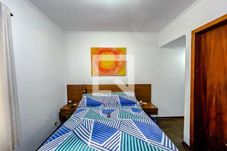 Casa à venda com 238m², 2 quartos e 7 vagasQuarto 2 - Suíte