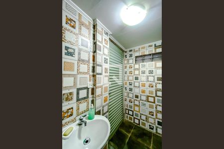 Casa à venda com 238m², 2 quartos e 7 vagasLavabo 1