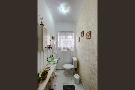 Casa à venda com 238m², 2 quartos e 7 vagasLavabo