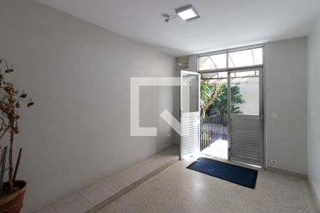 Apartamento à venda com 72m², 2 quartos e 1 vagaHall social