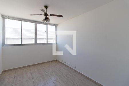 Apartamento à venda com 72m², 2 quartos e 1 vagaSala