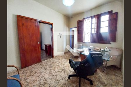 Sala de casa à venda com 7 quartos, 238m² em Colégio Batista, Belo Horizonte