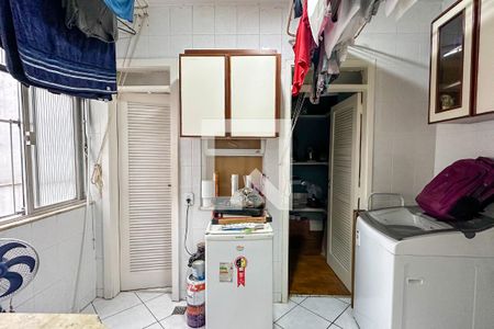Apartamento à venda com 170m², 3 quartos e 1 vagaÁrea de Serviço