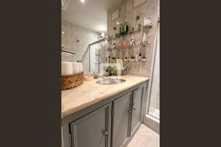 Apartamento à venda com 170m², 3 quartos e 1 vagaSuíte