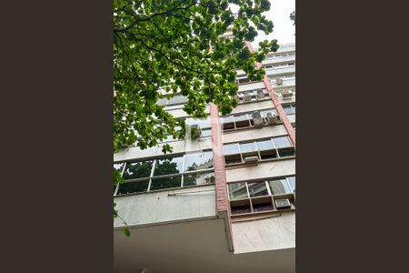 Apartamento à venda com 170m², 3 quartos e 1 vagaFachada
