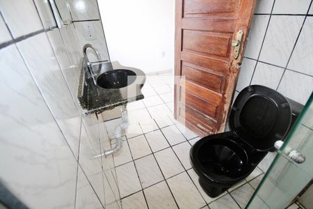 Casa para alugar com 80m², 2 quartos e sem vaga Casa para alugar com 80m², 2 quartos e sem vagaBanheiro da Suíte