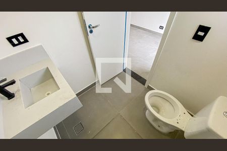 Casa à venda com 144m², 3 quartos e 2 vagasBanheiro da Suíte 1