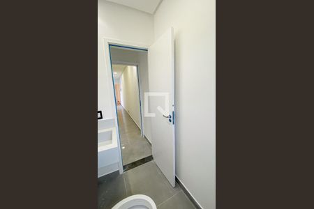 Casa à venda com 144m², 3 quartos e 2 vagasBanheiro da Suíte 2