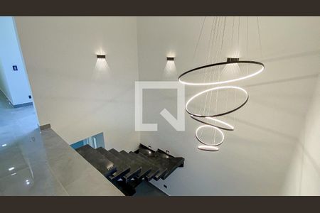 Casa à venda com 144m², 3 quartos e 2 vagasEscada