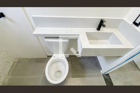 Casa à venda com 144m², 3 quartos e 2 vagasBanheiro da Suíte 2