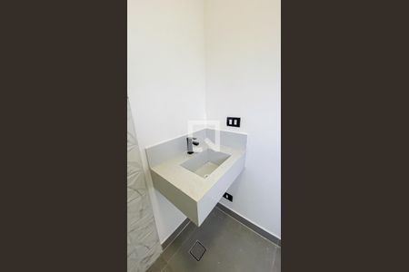 Casa à venda com 144m², 3 quartos e 2 vagasBanheiro da Suíte 1