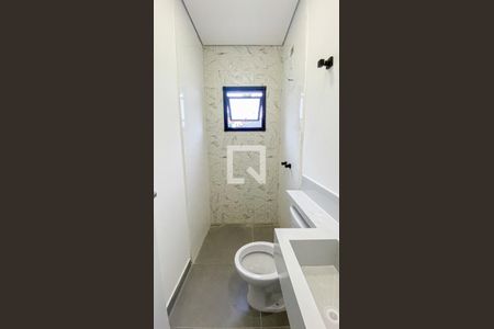 Casa à venda com 144m², 3 quartos e 2 vagasBanheiro da Suíte 2