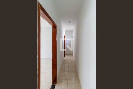 Corredor de casa para alugar com 2 quartos, 80m² em Glória, Belo Horizonte
