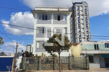 Apartamento para alugar com 90m², 3 quartos e 2 vagasFachada