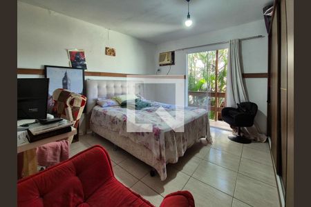 Quarto de casa para alugar com 2 quartos, 120m² em Vargem Pequena, Rio de Janeiro