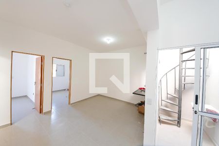 Sala/Cozinha de apartamento para alugar com 2 quartos, 50m² em Vila Ema, São Paulo