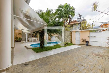 Quintal de casa para alugar com 3 quartos, 200m² em Vargem Grande, Rio de Janeiro