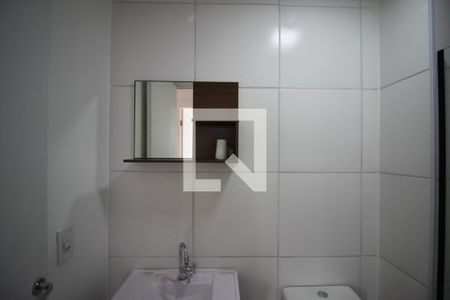 Banheiro de apartamento para alugar com 2 quartos, 36m² em Usina Piratininga, São Paulo