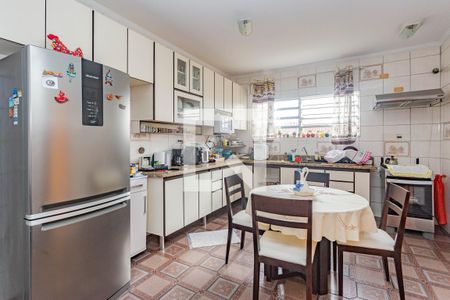 Casa à venda com 128m², 3 quartos e 2 vagas Casa à venda com 128m², 3 quartos e 2 vagasCozinha